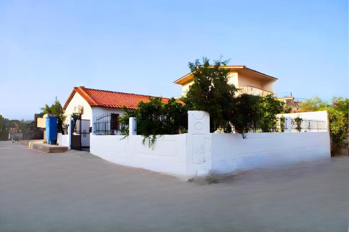 Nafplio Cottage-Grandma'S Yard Asini  Екстер'єр фото